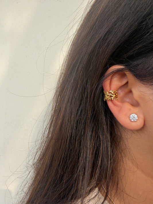 Petal Hug Ear Cuff